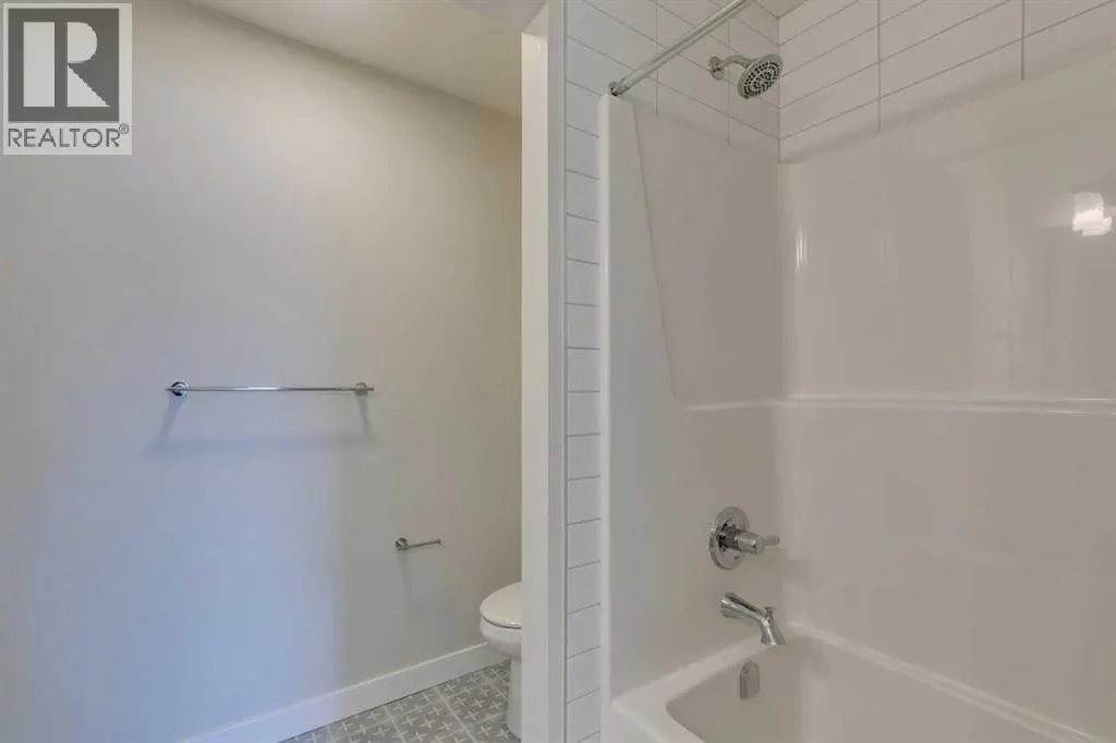 92 Amblefield Grove NW