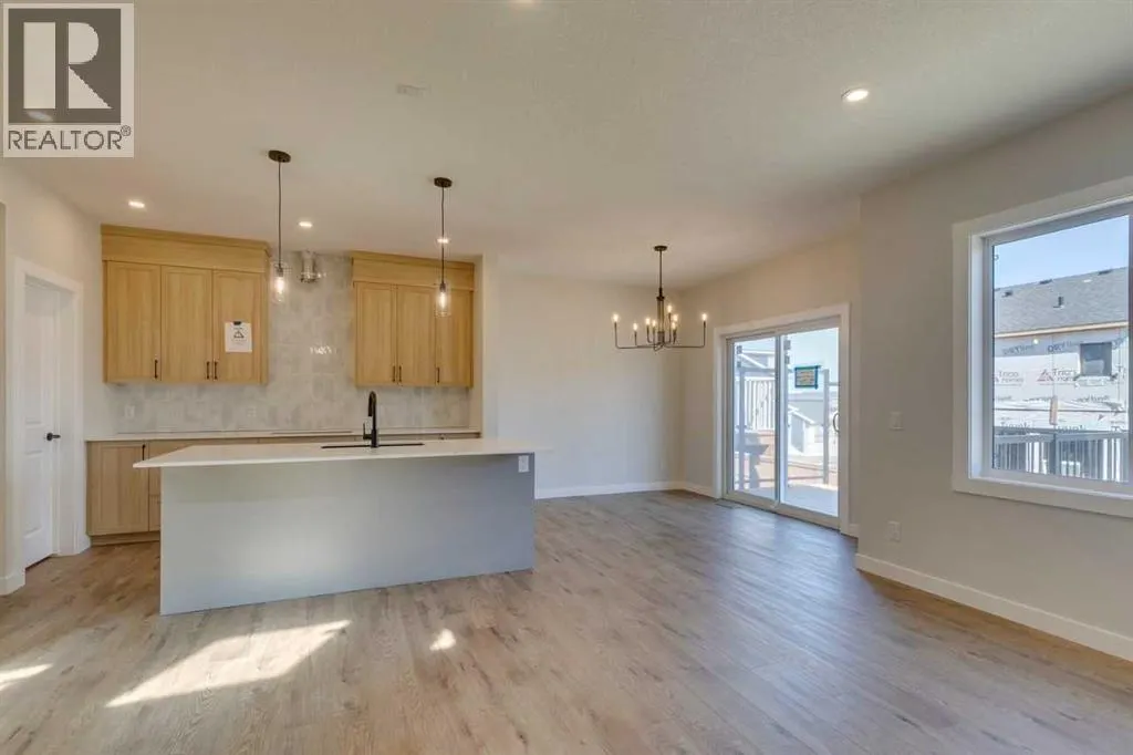 92 Amblefield Grove NW