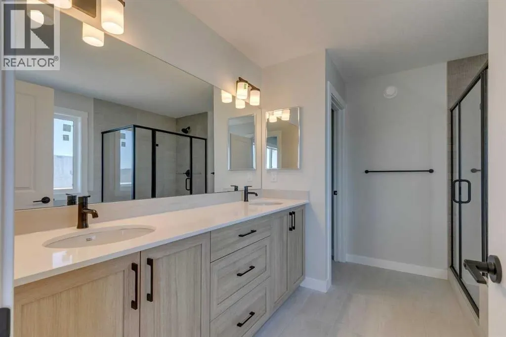 92 Amblefield Grove NW