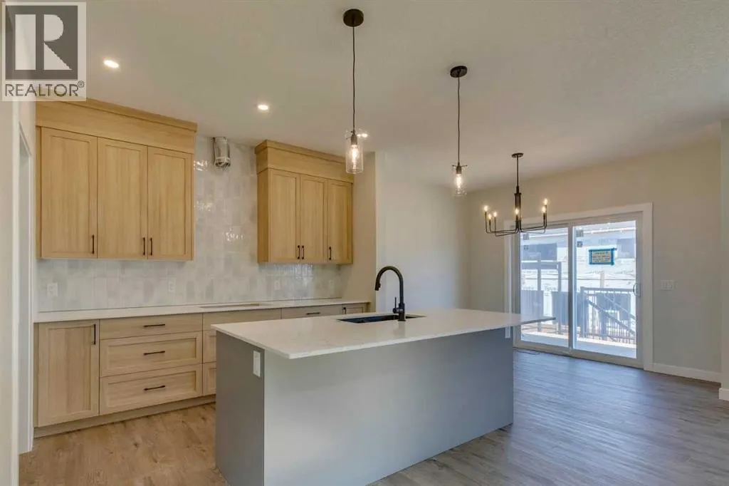 92 Amblefield Grove NW