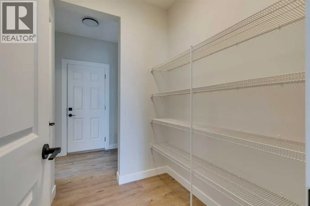 92 Amblefield Grove NW