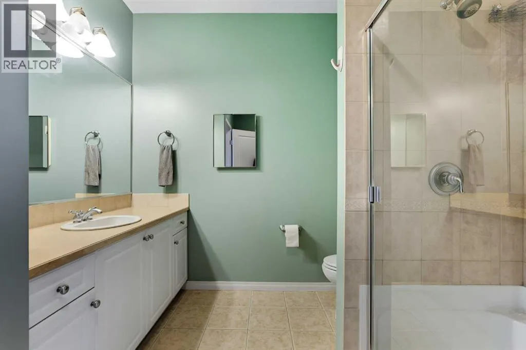 1320, 1320 Lake Fraser Green SE