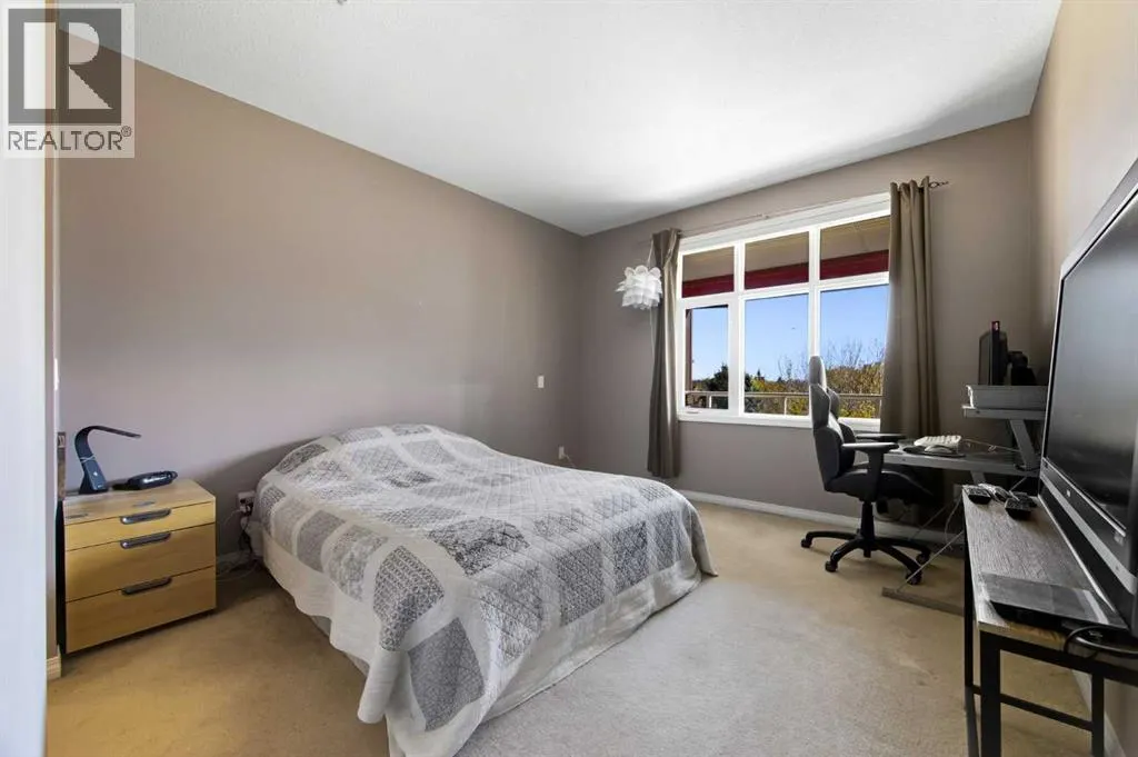 1320, 1320 Lake Fraser Green SE