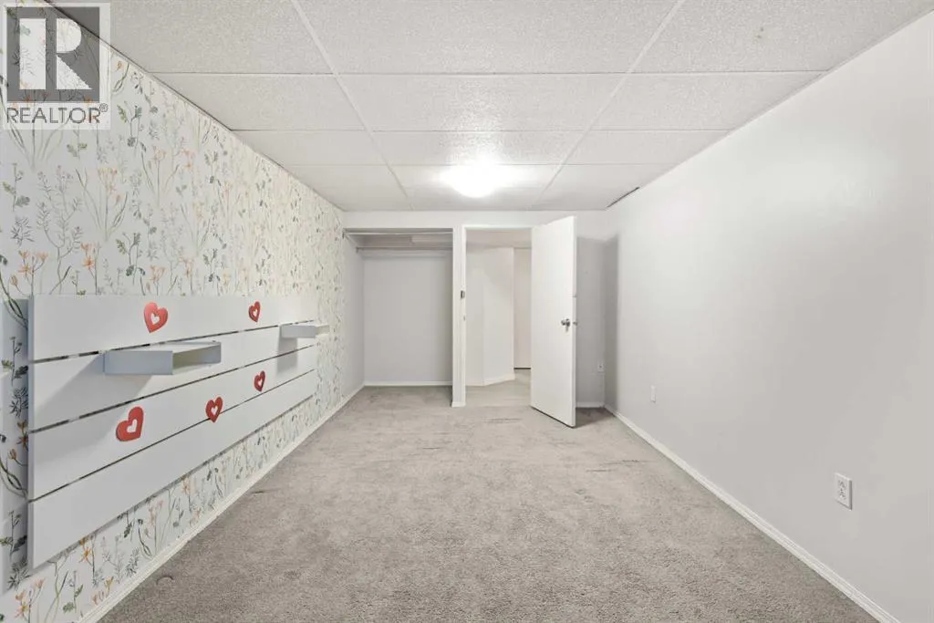 132 Whitehill Place NE