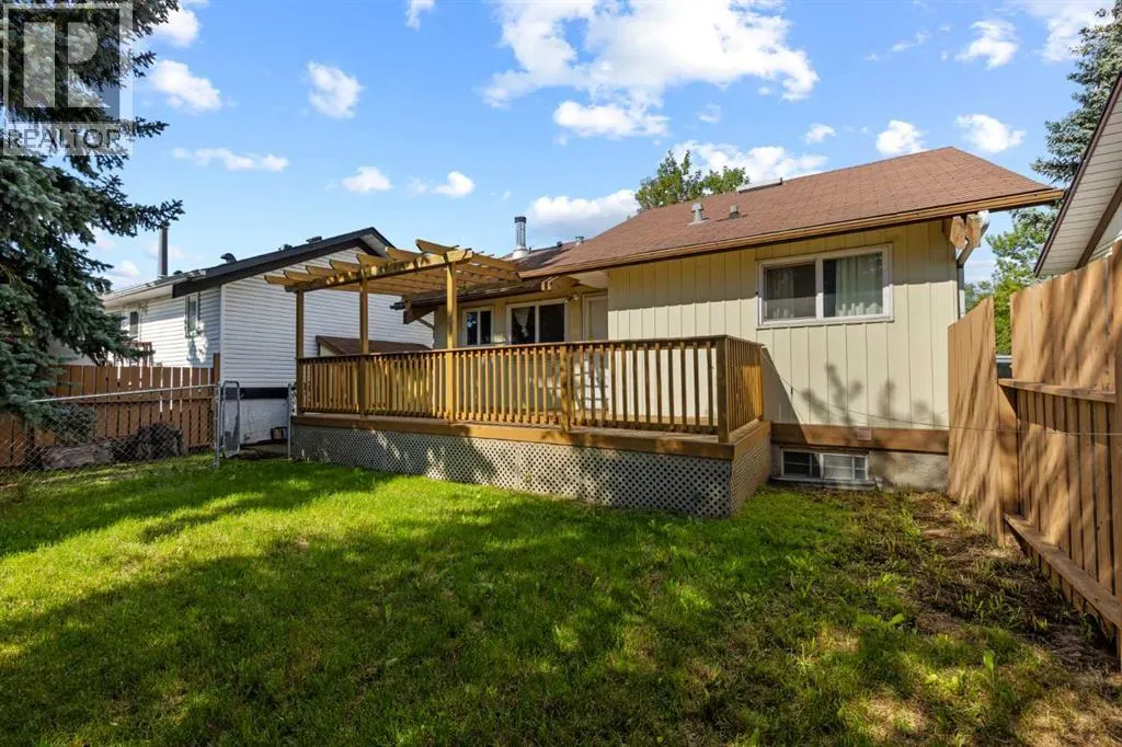 132 Whitehill Place NE