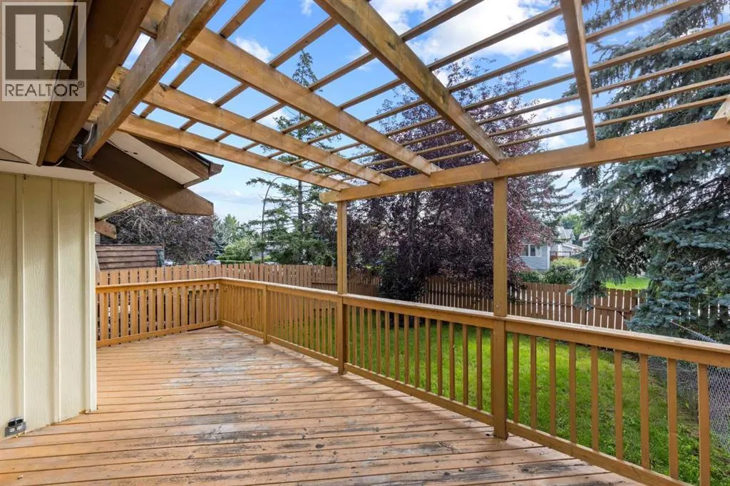 132 Whitehill Place NE