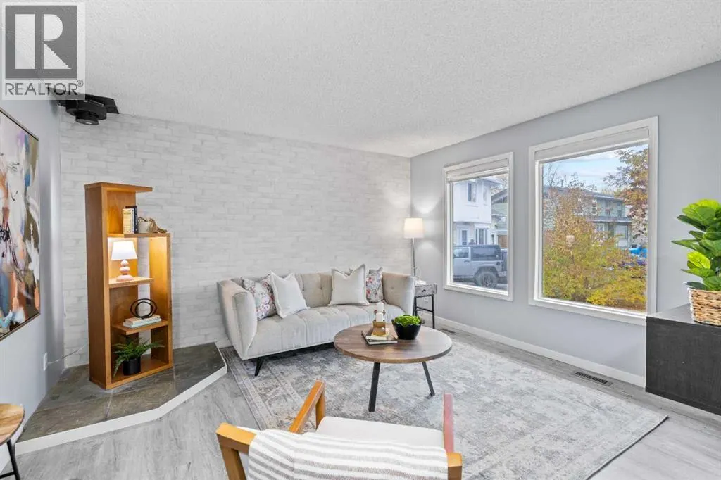 132 Whitehill Place NE