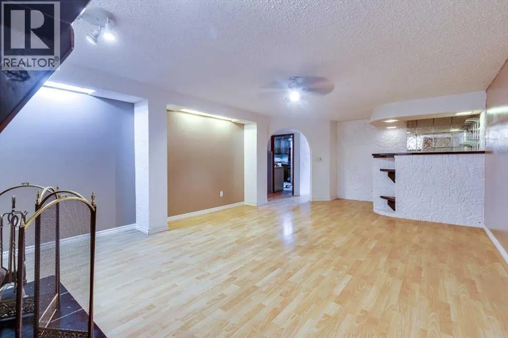 104 Nash Street