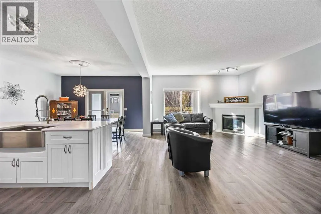 303 Westmount Court