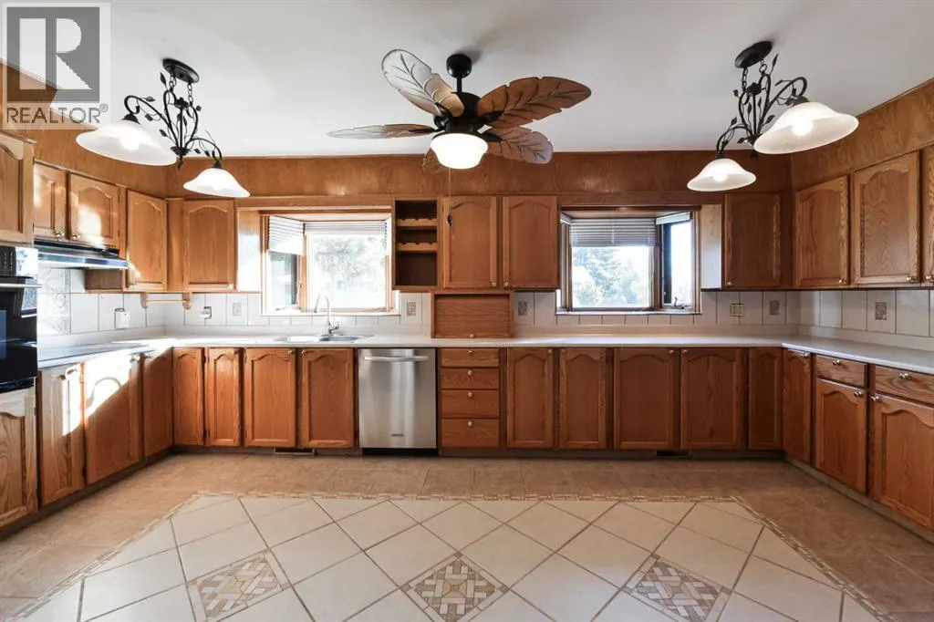 87 Gladeview Crescent SW