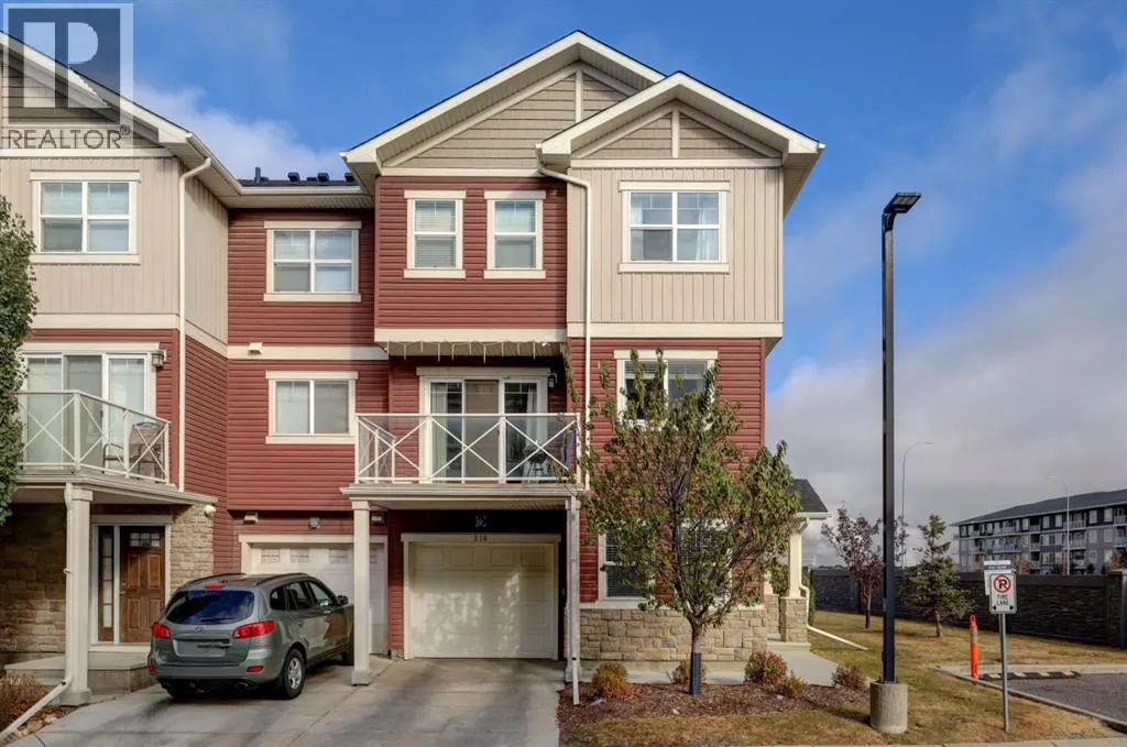 210 Skyview Ranch Grove NE
