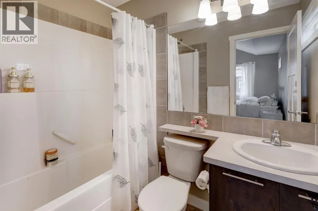 210 Skyview Ranch Grove NE