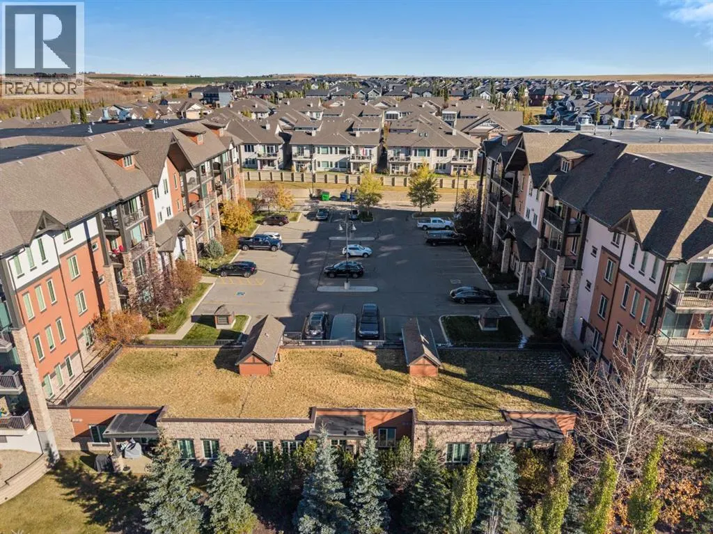 3106, 15 Sunset Square