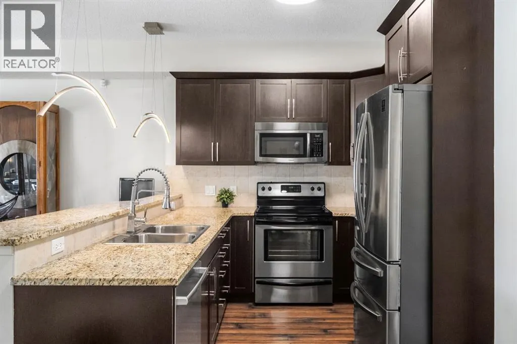 3106, 15 Sunset Square