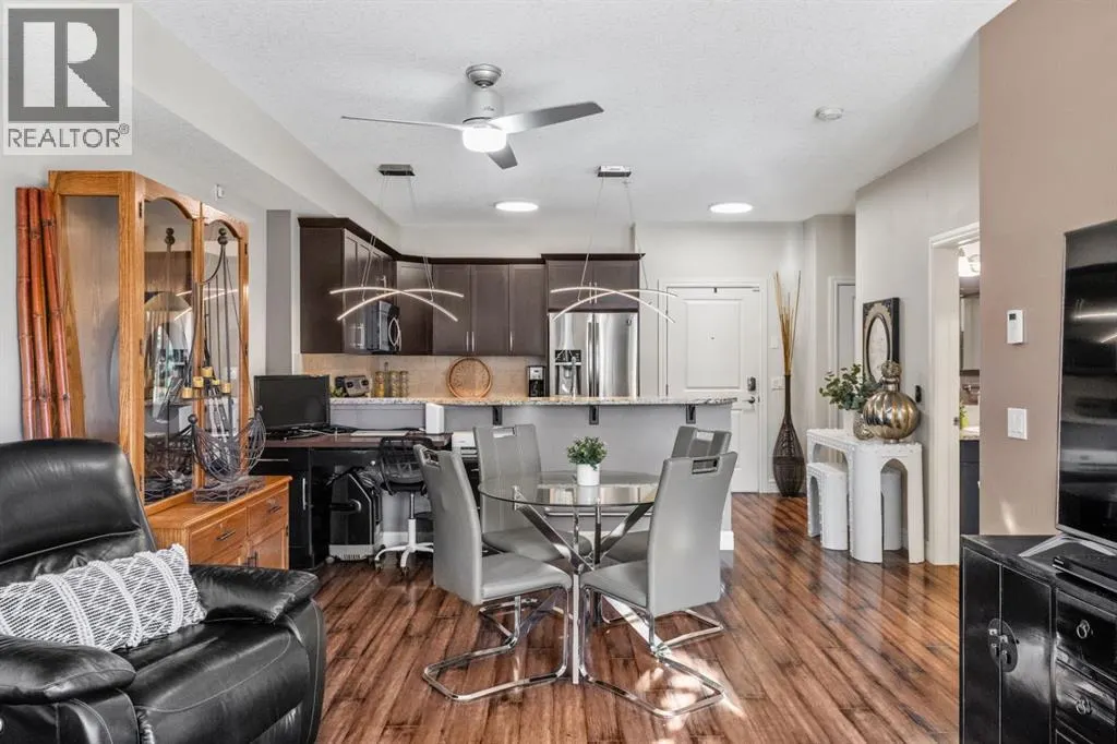 3106, 15 Sunset Square