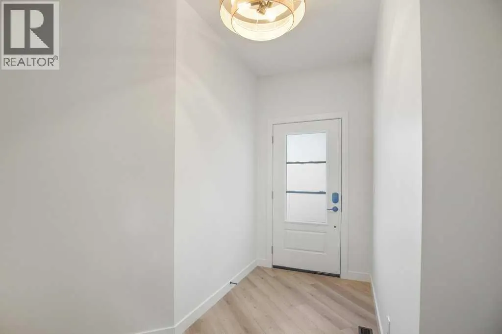 112 Gray Close