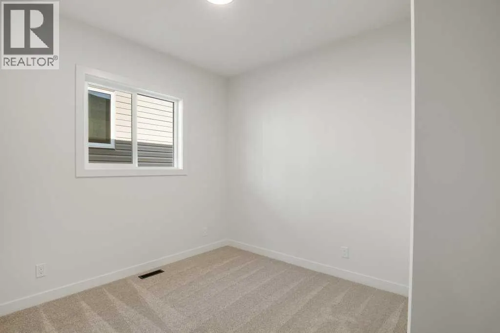 112 Gray Close