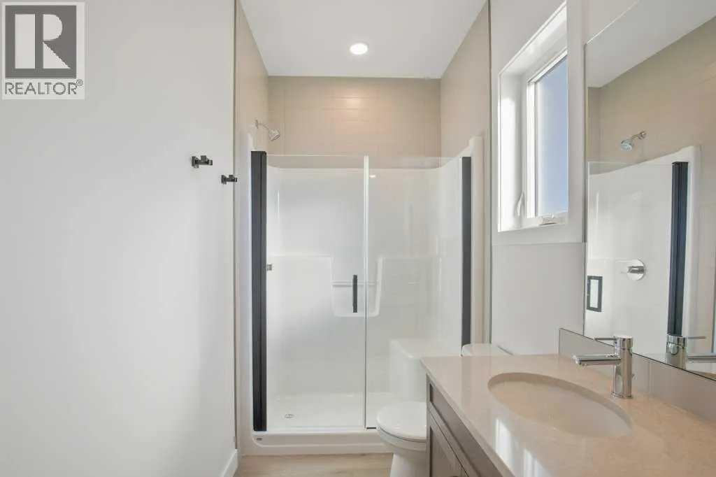 112 Gray Close