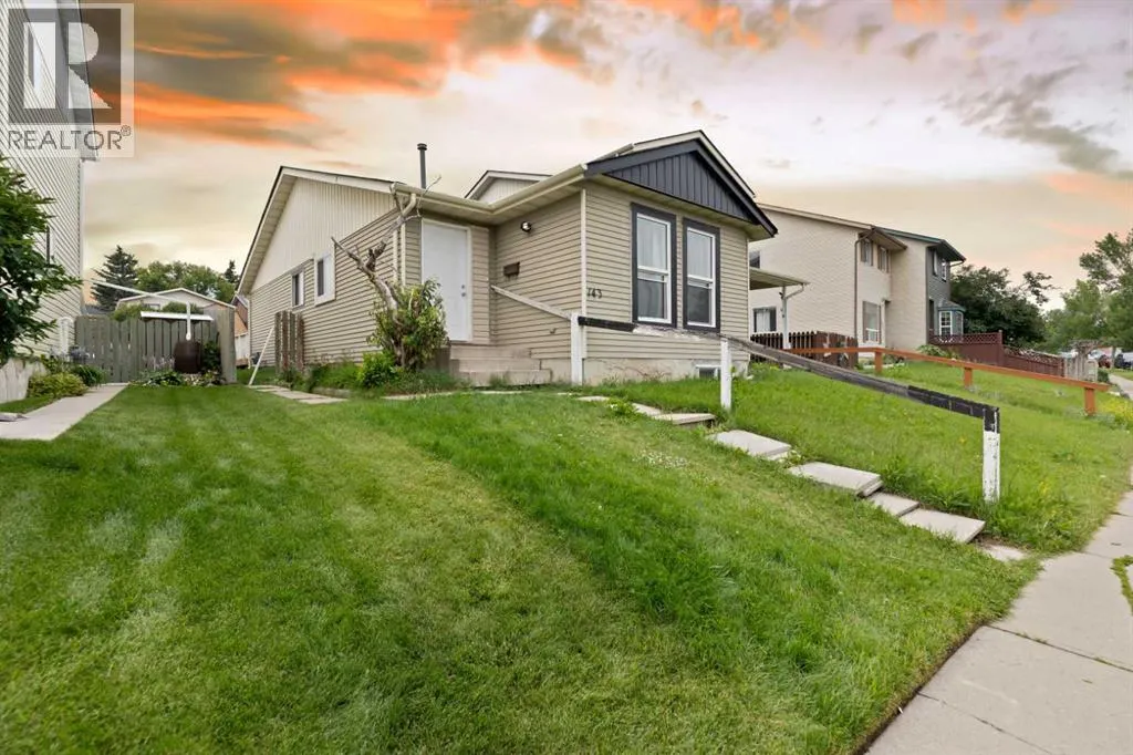 143 Falton Drive NE