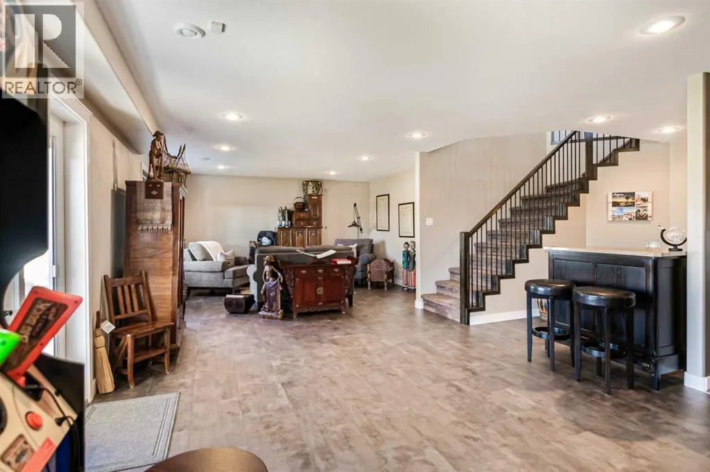 7 Leonard Close