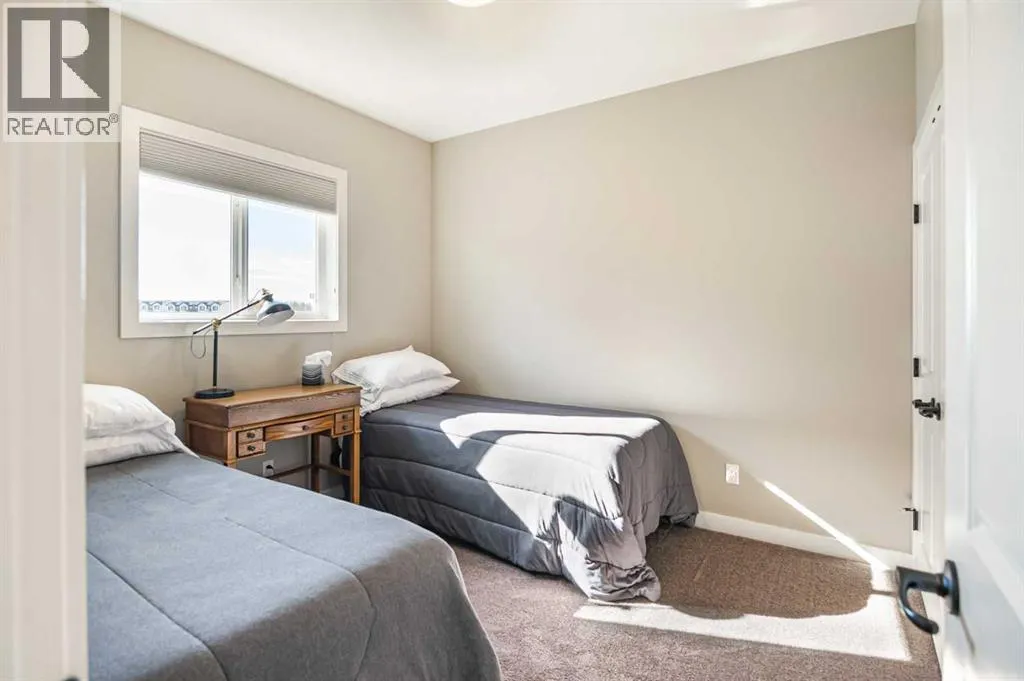 7 Leonard Close