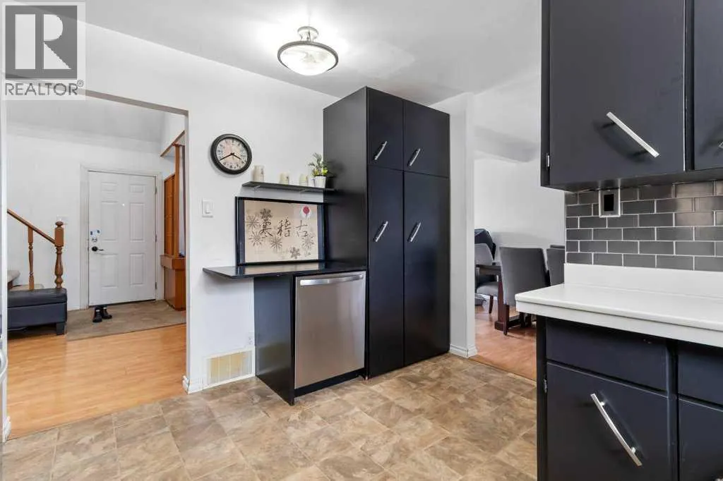 9 Ockley Close