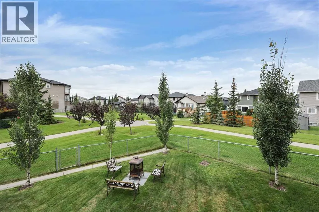 60 Canoe Cove SW
