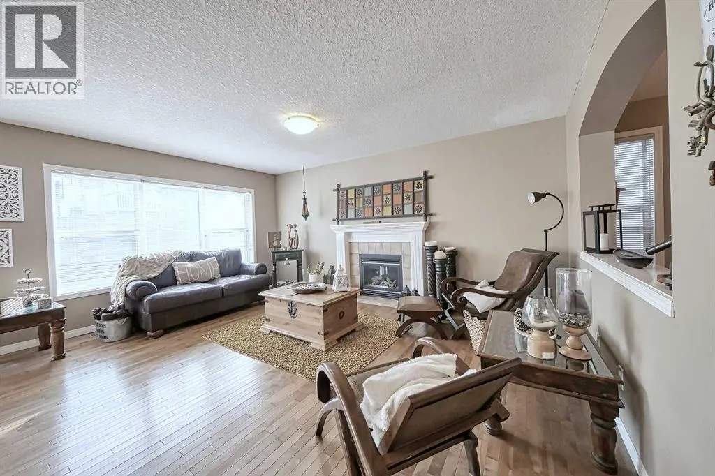 73 Everwoods Road SW