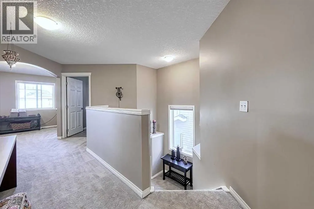 73 Everwoods Road SW