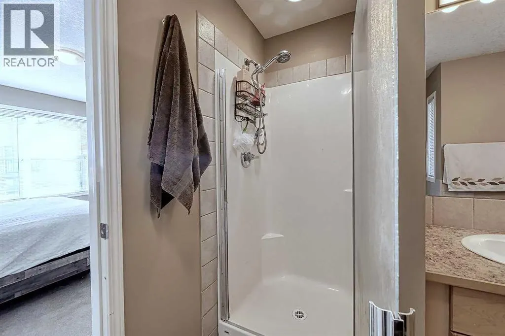 73 Everwoods Road SW