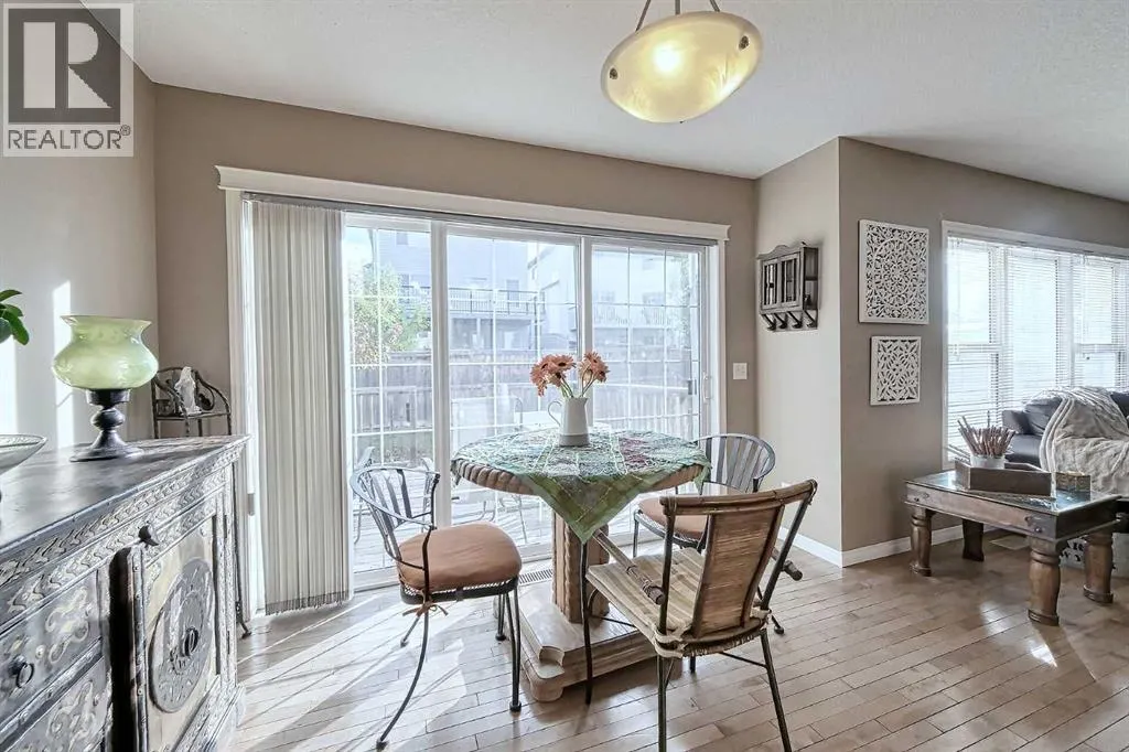 73 Everwoods Road SW