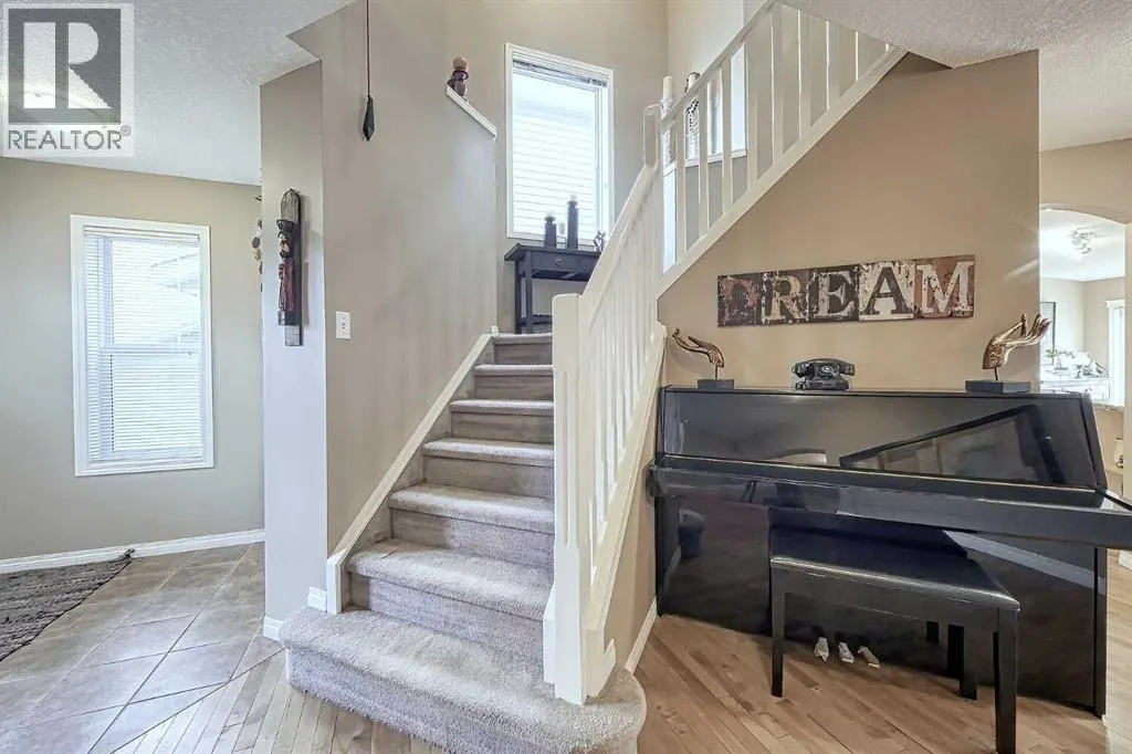 73 Everwoods Road SW