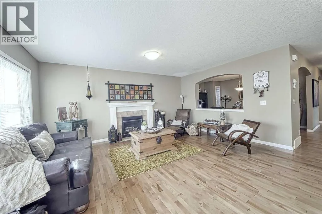 73 Everwoods Road SW