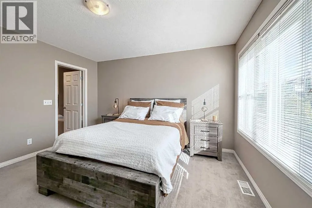 73 Everwoods Road SW