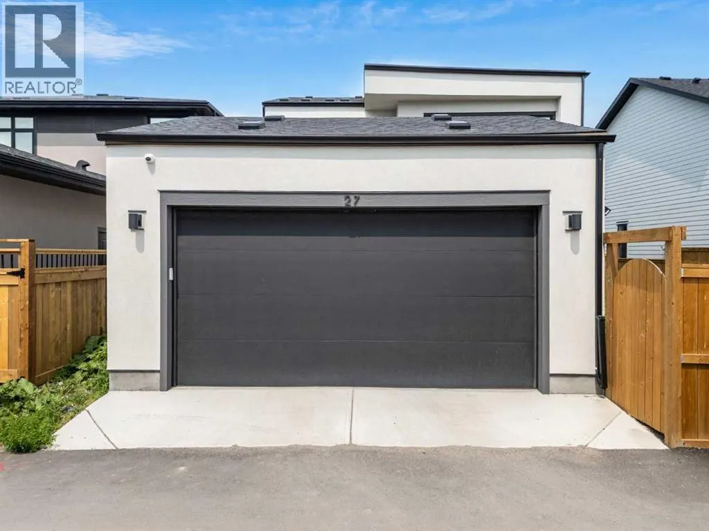 27 Bluerock Avenue SW