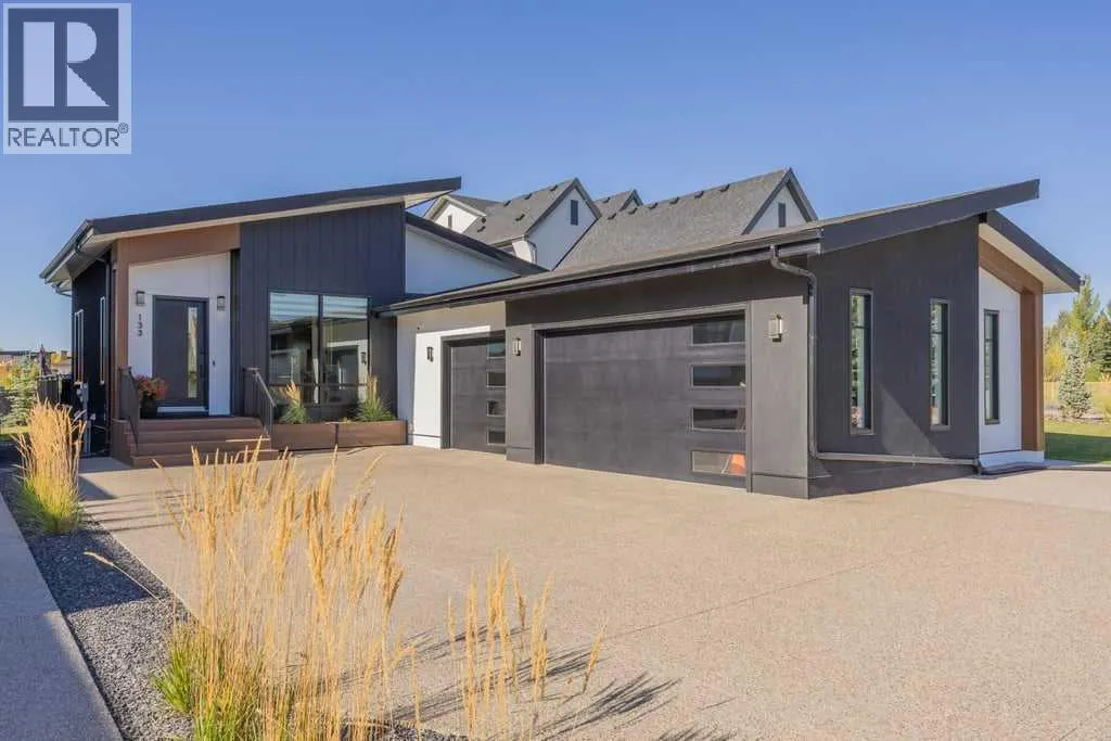 133 Glyde Park