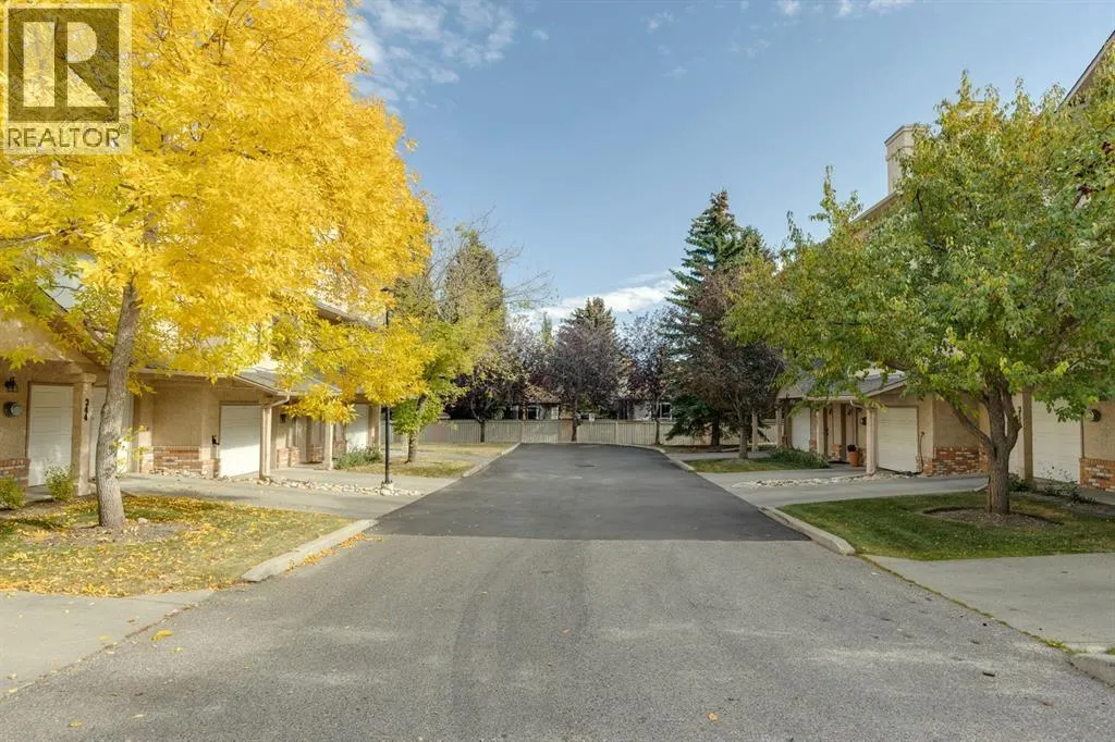 246 Christie Park Mews SW