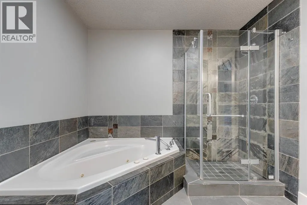246 Christie Park Mews SW