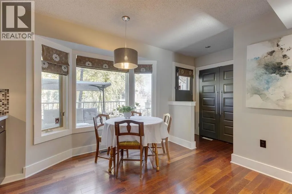 246 Christie Park Mews SW