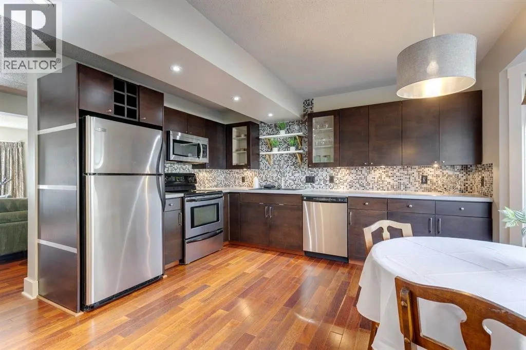 246 Christie Park Mews SW