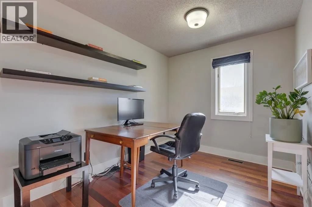 246 Christie Park Mews SW