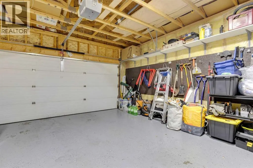 254 Scenic View Close NW
