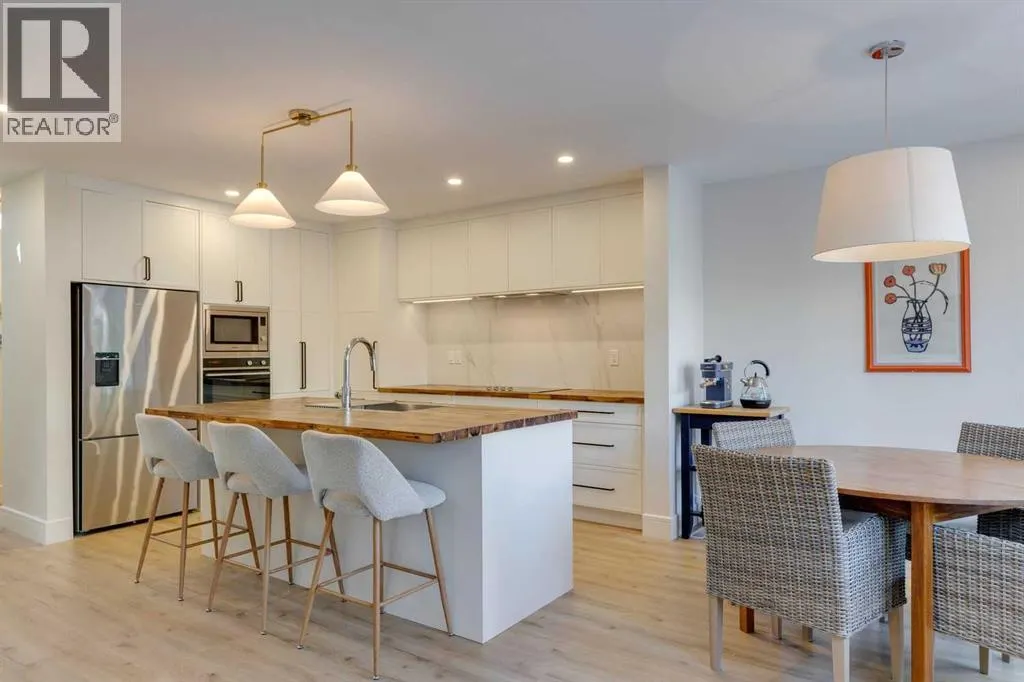 254 Scenic View Close NW