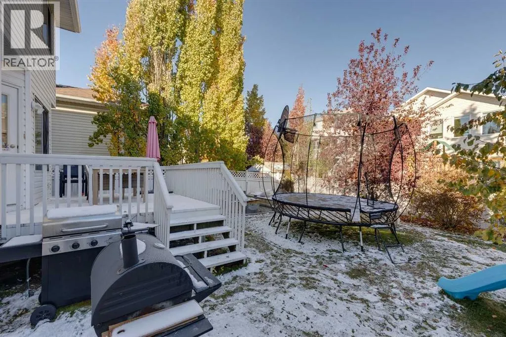 254 Scenic View Close NW