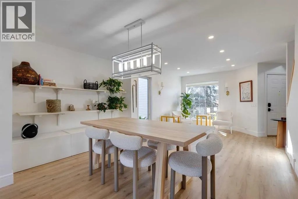 254 Scenic View Close NW