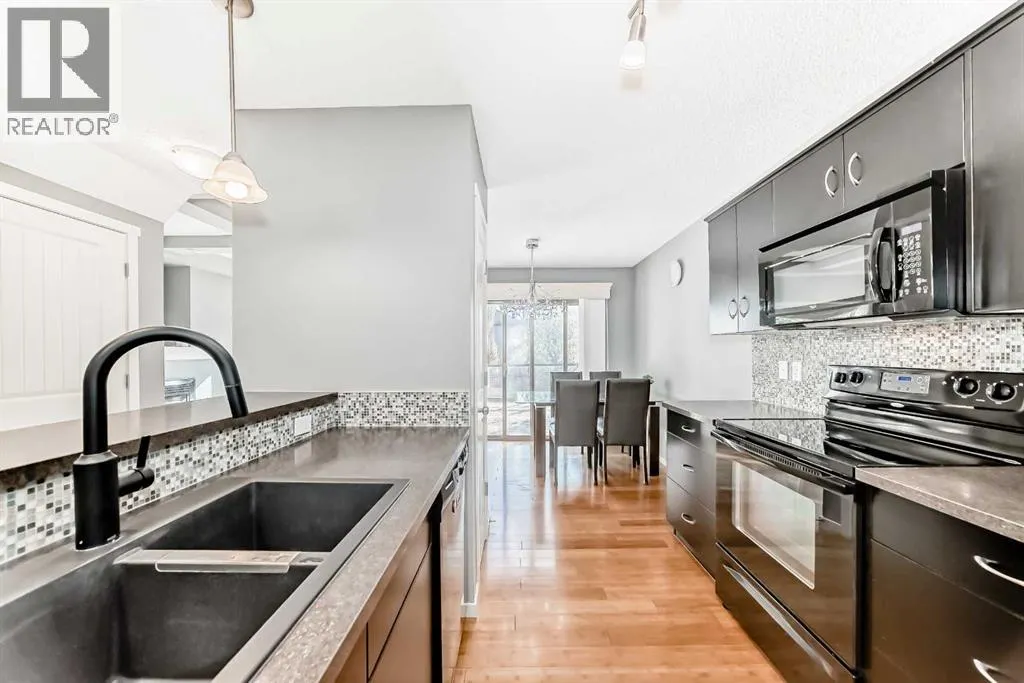 136 Sage Valley Drive NW