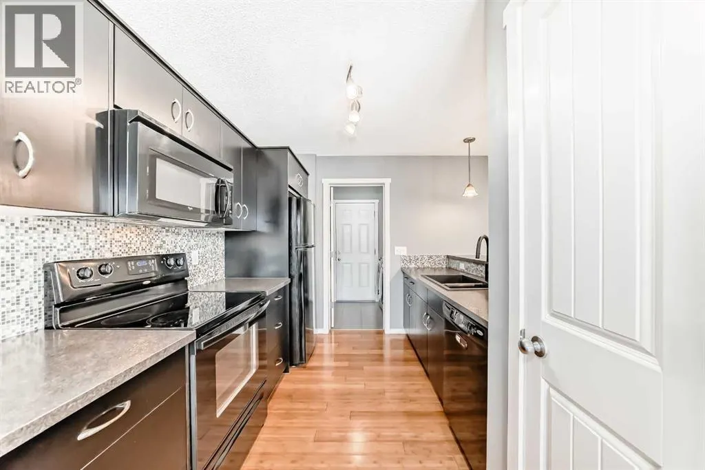 136 Sage Valley Drive NW
