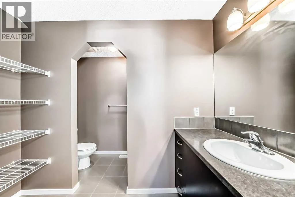 136 Sage Valley Drive NW