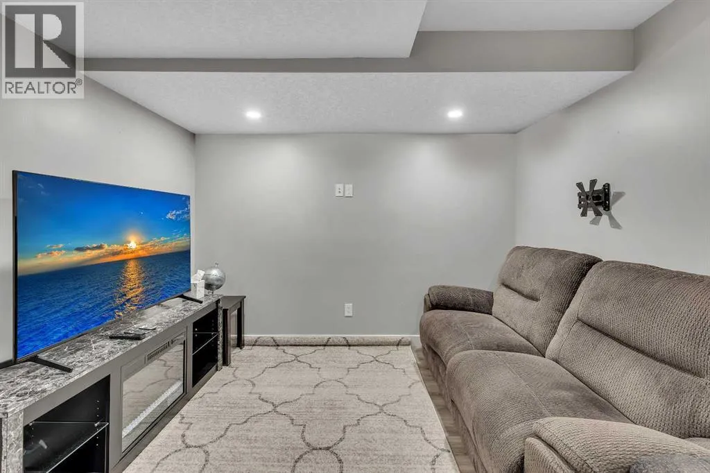 7 West Coach Manor SW