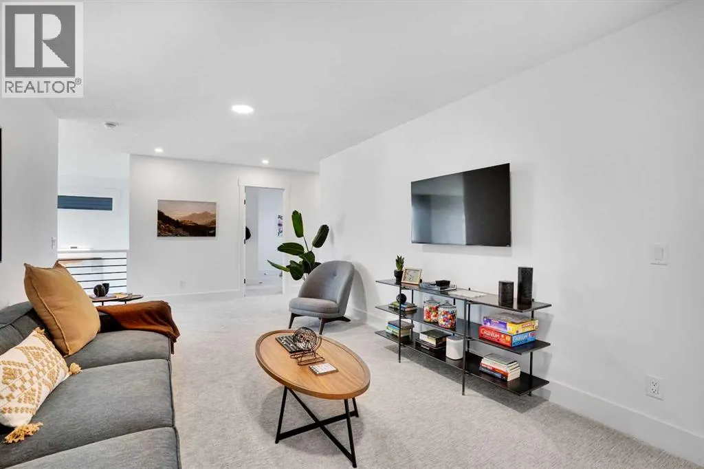 371 Chelsea Passage